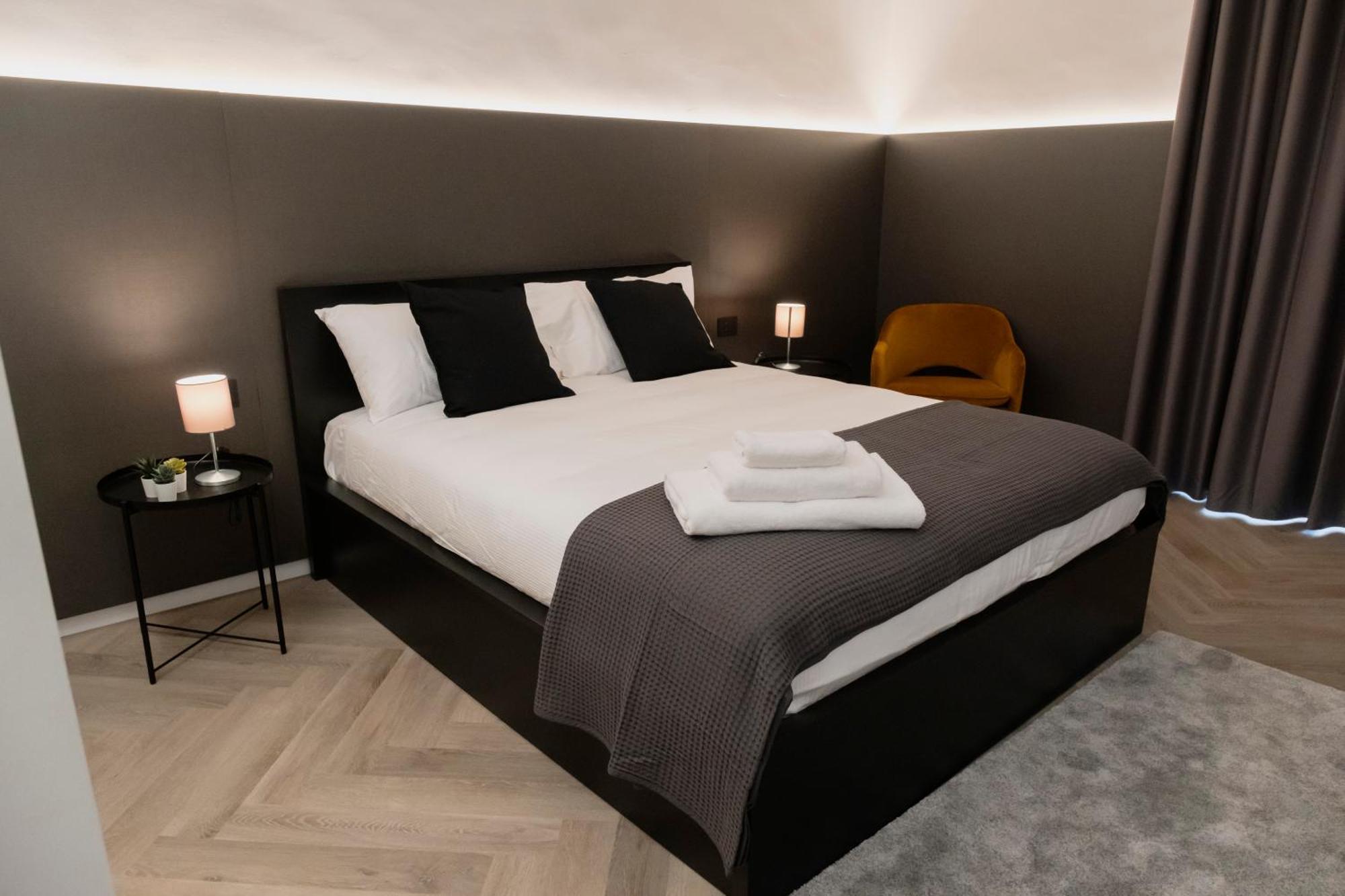 Barneys Design Apartment ตารันโต ภายนอก รูปภาพ